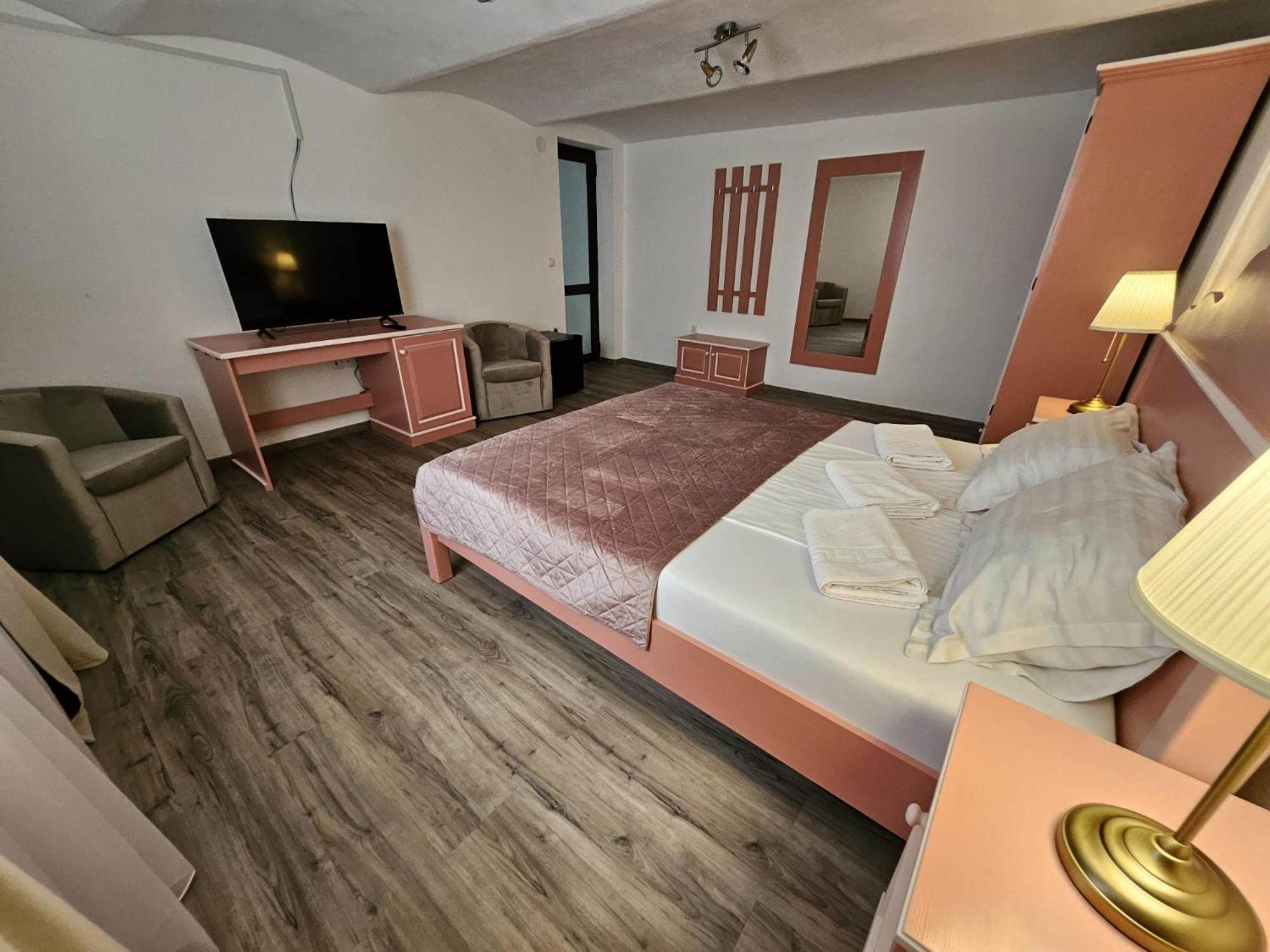 Casa Raduly Aparthotel ซีบิว ภายนอก รูปภาพ