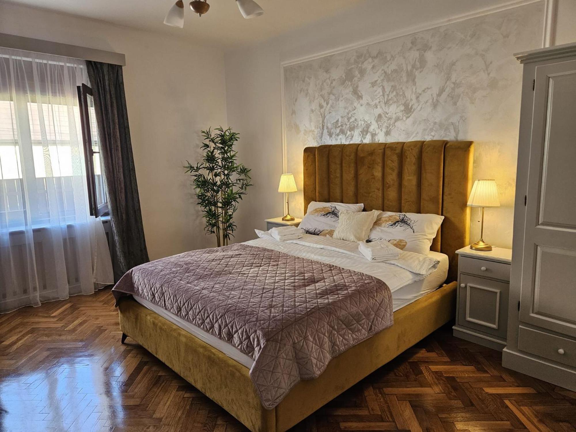 Casa Raduly Aparthotel ซีบิว ภายนอก รูปภาพ